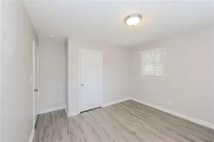 609 Evergreen Dr, Woodstock, GA 30188 - Photo 10