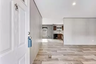 222 Lynn Rd, Bethlehem, GA 30620 - Photo 2