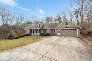141 Gartrell St, Ellijay, GA 30540 - Photo 4