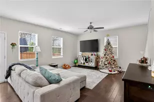 594 Summit Pt, Canton, GA 30114 - Photo 4