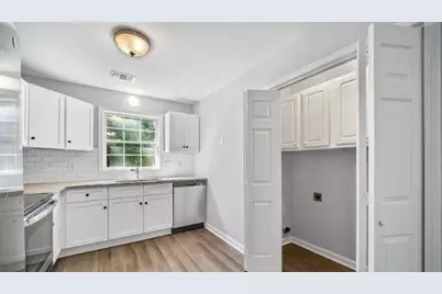 558 Manning Road SW, Marietta, GA 30064 - Photo 10