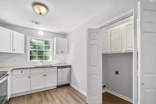 558 Manning Rd SW, Marietta, GA 30064 - Photo 10