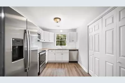 558 Manning Road SW, Marietta, GA 30064 - Photo 1