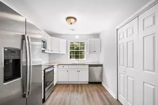 558 Manning Rd SW, Marietta, GA 30064 - Photo 1