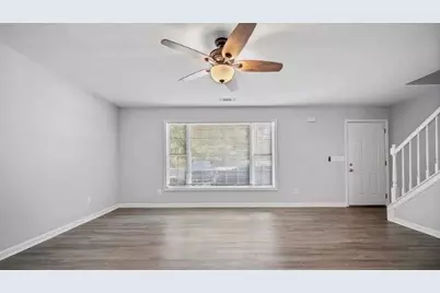 558 Manning Road SW, Marietta, GA 30064 - Photo 4