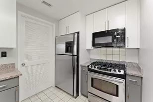 3338 Peachtree Rd NE, Atlanta, GA 30326 - Photo 12