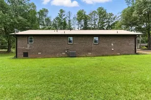 32 Tomahawk Dr SW, Cartersville, GA 30120 - Photo 2