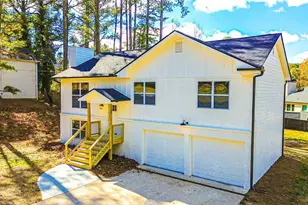 4094 Dollar Cir, Suwanee, GA 30024 - Photo 4