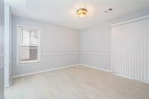 2161 Wellington Cir, Lithonia, GA 30058 - Photo 12