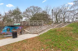 722 Cameron M Alexander Blvd NW, Atlanta, GA 30318 - Photo 20