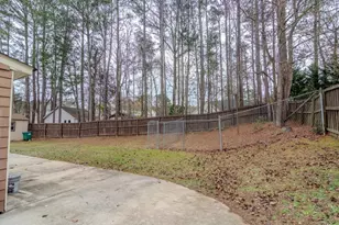 9744 Carolina Dr, Jonesboro, GA 30238 - Photo 8