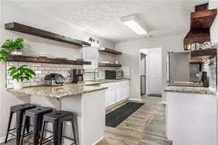 5051 Cliff Top Dr, Loganville, GA 30052 - Photo 14