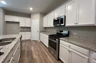 140 Golden Eagle Pkwy, Braselton, GA 30517 - Photo 2