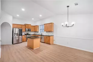 2033 Jameson Circle, Lawrenceville, GA 30043 - Photo 6