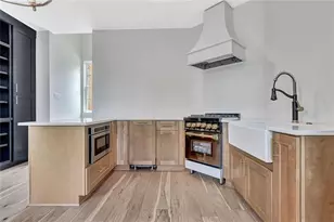 124 Morgan St, Senoia, GA 30276 - Photo 8