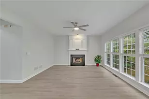 11420 Crossington Rd, Alpharetta, GA 30005 - Photo 10