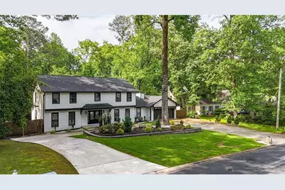 3270 Brookview Drive, Marietta, GA 30068 - Photo 2
