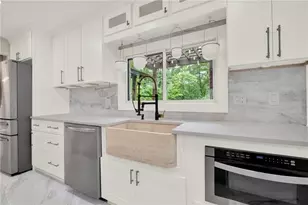 3270 Brookview Dr, Marietta, GA 30068 - Photo 18