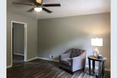 409 Shamrock Drive, Monroe, GA 30655 - Photo 2