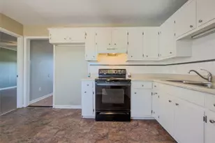 1611 Wesley Way, Conyers, GA 30012 - Photo 10