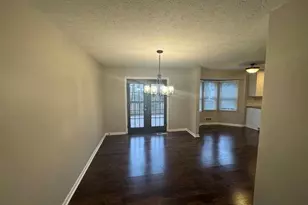 1129 Guernsey Dr, Lawrenceville, GA 30043 - Photo 6