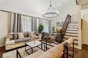 1138 Falling Water Dr SE, Smyrna, GA 30080 - Photo 4