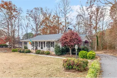 116 Wilson Circle, Carrollton, GA 30117 - Photo 2