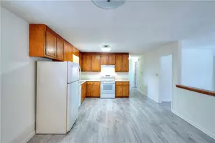 284 E 5th Ave, Winder, GA 30680 - Photo 8