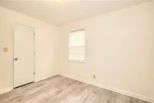 284 E 5th Ave, Winder, GA 30680 - Photo 16