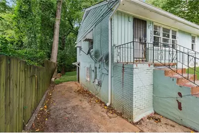 2231 Nelms Drive SW, Atlanta, GA 30315 - Photo 4