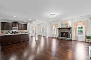 3915 Estates Path, Cumming, GA 30040 - Photo 10