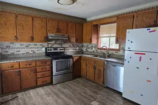 7348 Mockingbird Trail, Riverdale, GA 30274 - Photo 4