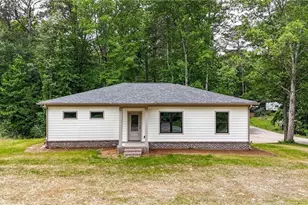 6345 Allatoona Gtwy, Acworth, GA 30102 - Photo 1