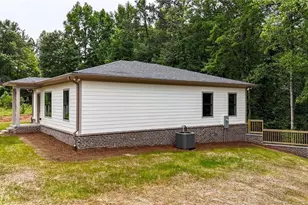 6345 Allatoona Gtwy, Acworth, GA 30102 - Photo 4