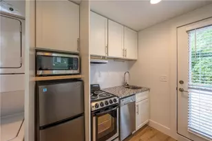 1170 Greenwich St, Atlanta, GA 30310 - Photo 4