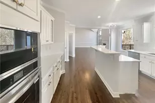 410 Hamilton Park Dr, Roswell, GA 30075 - Photo 12