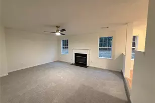 383 Berkshire Pl, Fairburn, GA 30213 - Photo 8