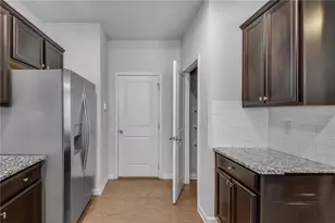 1024 Haley Woods Ln, Lawrenceville, GA 30043 - Photo 14