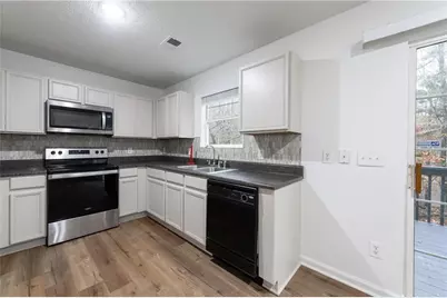 6823 Merrywood Drive, Fairburn, GA 30213 - Photo 22