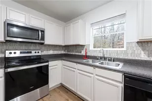 6823 Merrywood Dr, Fairburn, GA 30213 - Photo 24