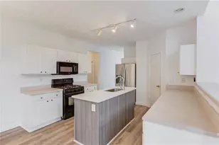 802 Board Walk Ct, Loganville, GA 30052 - Photo 16