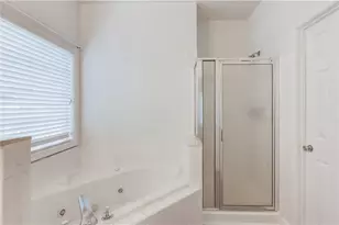 802 Board Walk Ct, Loganville, GA 30052 - Photo 24