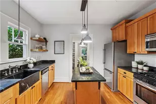 29 Hillside Ave NE, Marietta, GA 30060 - Photo 8