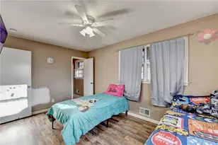 302 Holly Ln, Gainesville, GA 30501 - Photo 16