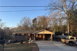 302 Holly Ln, Gainesville, GA 30501 - Photo 1