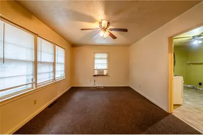 2288 Polar Rock Avenue SW, Atlanta, GA 30315 - Photo 6