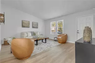 6385 Emerald Pointe Cir, College Park, GA 30349 - Photo 4