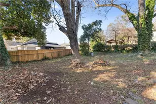 84 Park St, Toccoa, GA 30577 - Photo 24