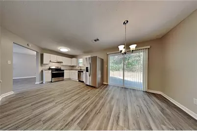 554 Sherwood Oaks Road, Stone Mountain, GA 30087 - Photo 4