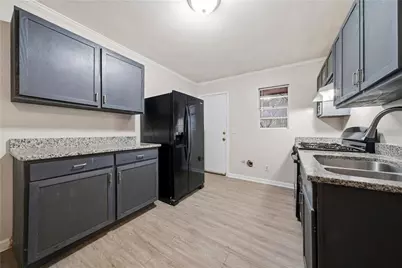 6401 Raymond Terrace, Union City, GA 30291 - Photo 4